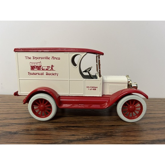ERTL Other - ERTL 1923 1/2 Ton Truck Bank 1/25 Scale